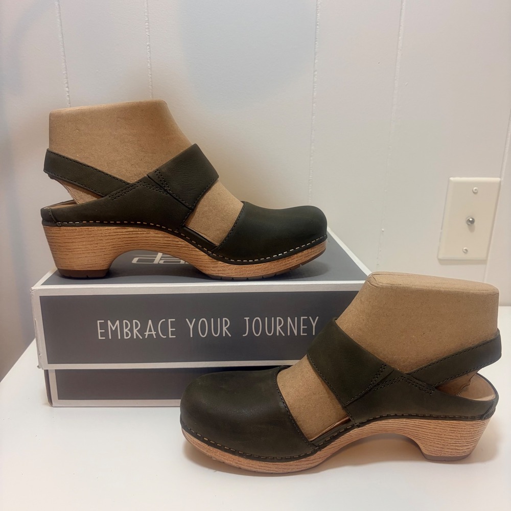 Dansko Lucia Milled Nubuck Ivy Green Slingback Clog Sandals 2218-701400 Women 39